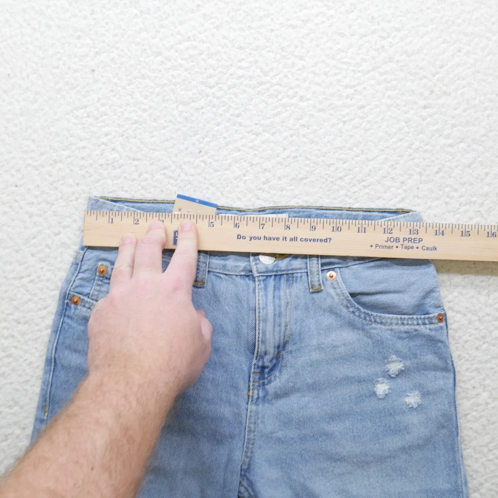 Levis levi youth